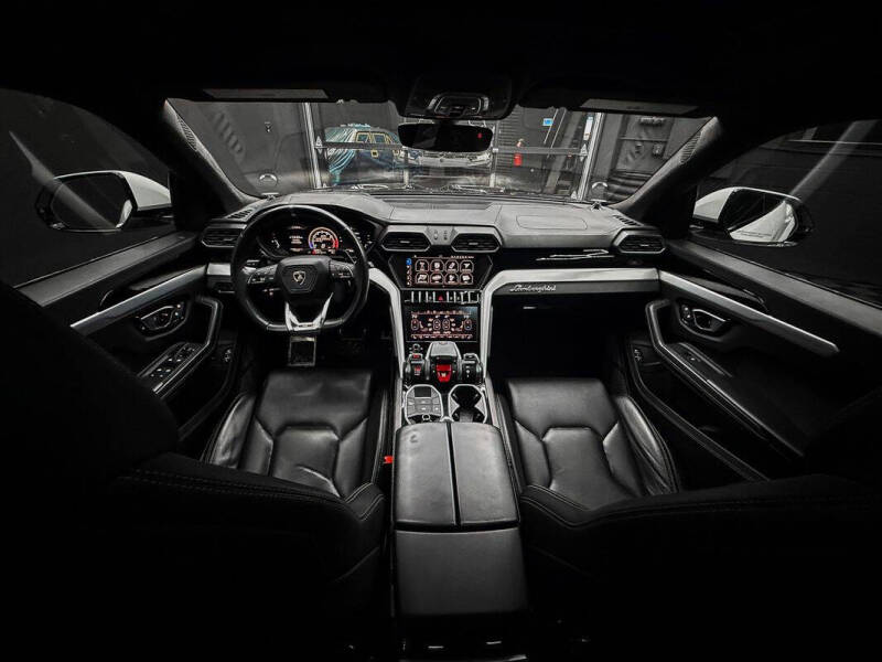 2019 Lamborghini Urus