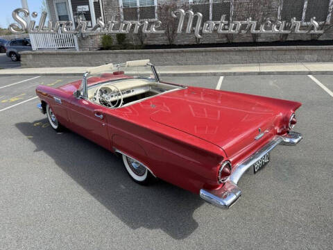 1957 Ford Thunderbird