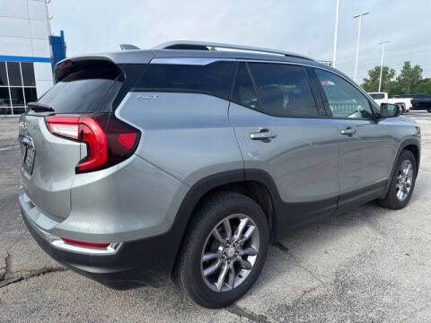 2023 GMC Terrain SLT