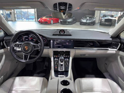 2017 Porsche Panamera