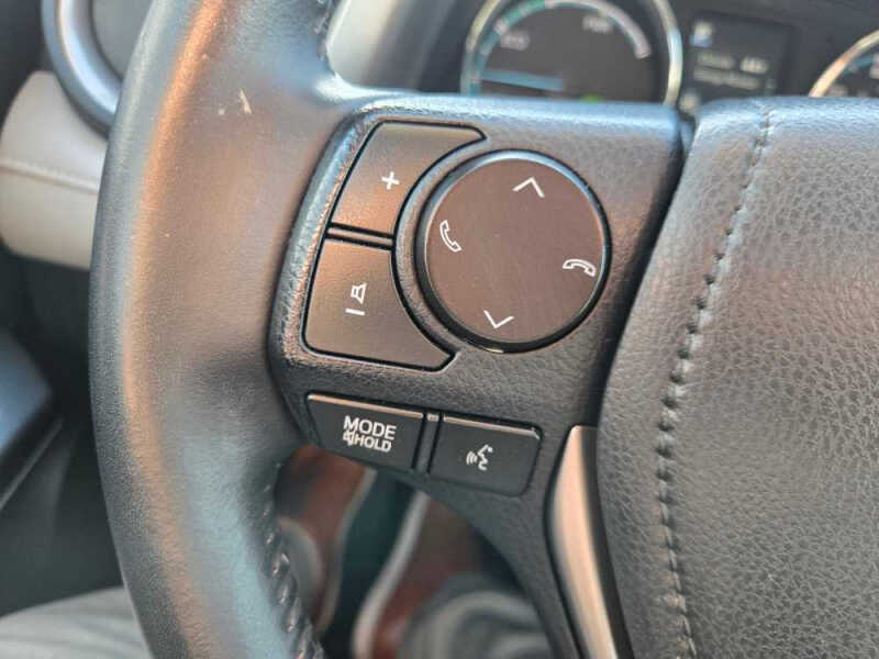 2017 Toyota RAV4 Hybrid XLE