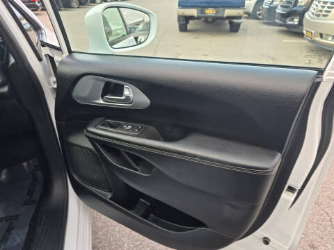 2020 Chrysler Pacifica Touring