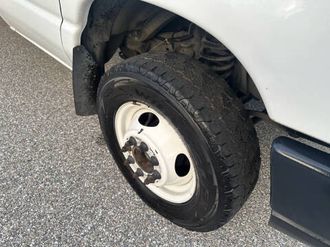 2014 Ford E-Series E-350 SD