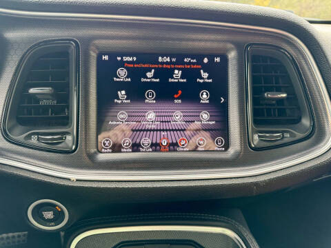 2017 Dodge Challenger SXT Plus