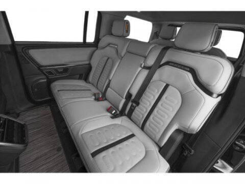 2024 Rivian R1S Adventure