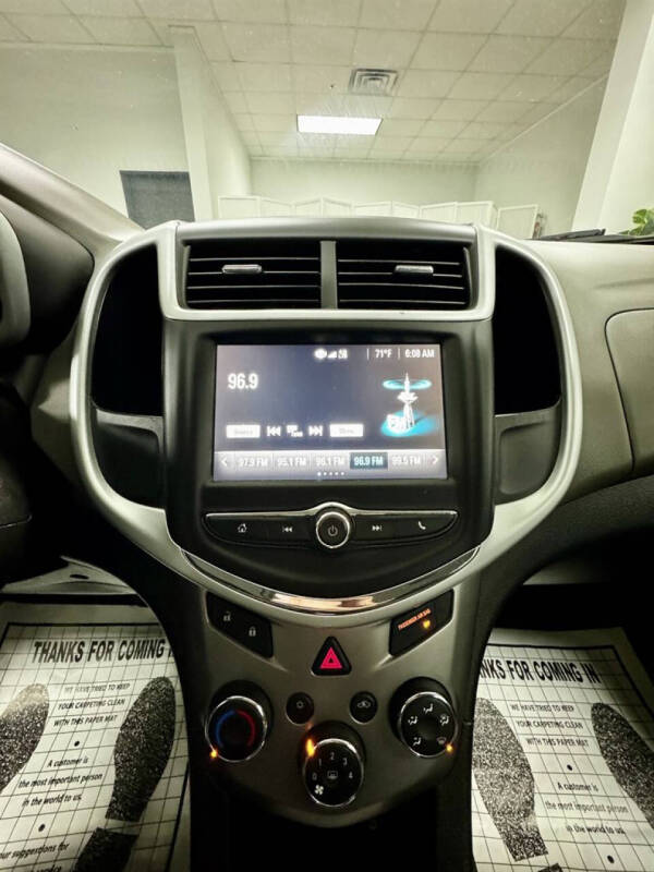 2017 Chevrolet Sonic LT Auto