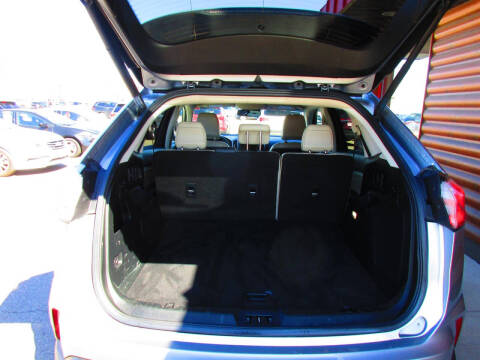 2022 Ford Edge Titanium