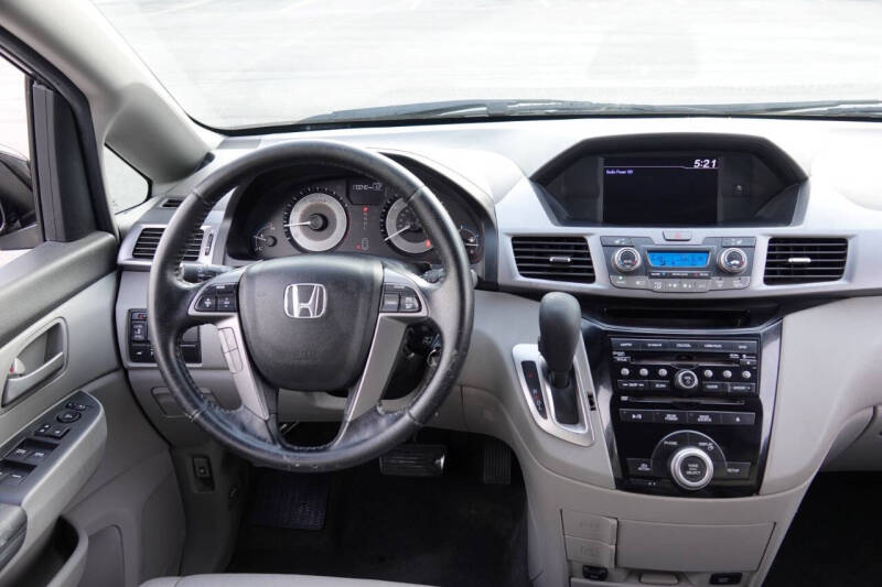 2011 Honda Odyssey EX-L w/DVD