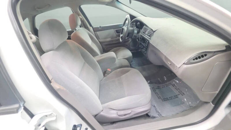 2006 Ford Taurus SE