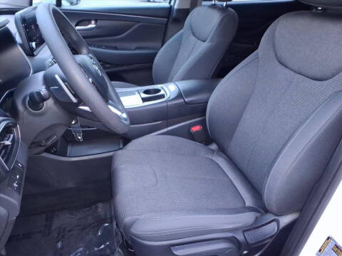 2023 Hyundai Santa Fe SE