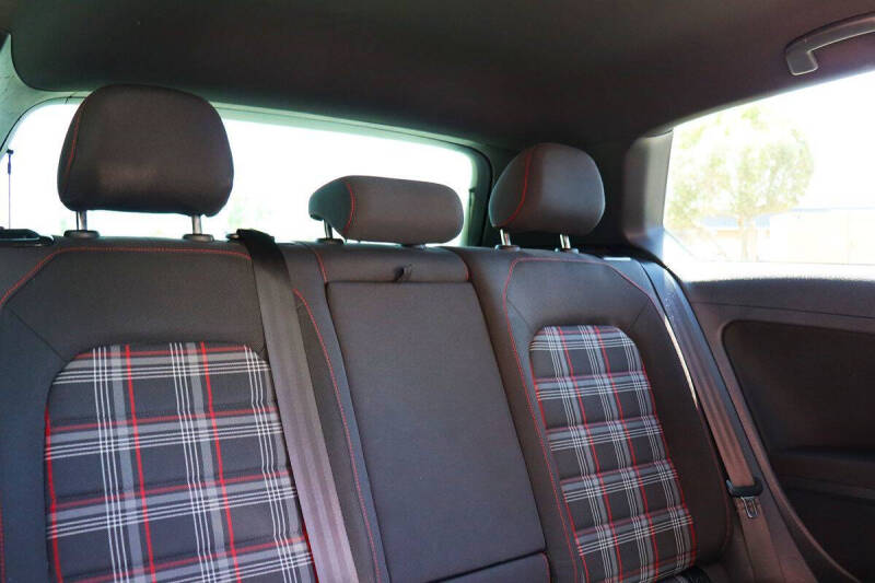 2015 Volkswagen Golf GTI S