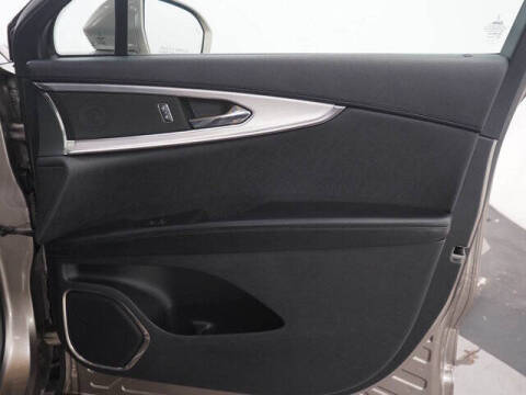2020 Lincoln Nautilus Standard