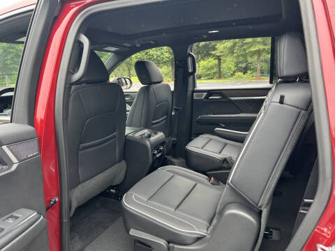 2025 GMC Acadia Denali