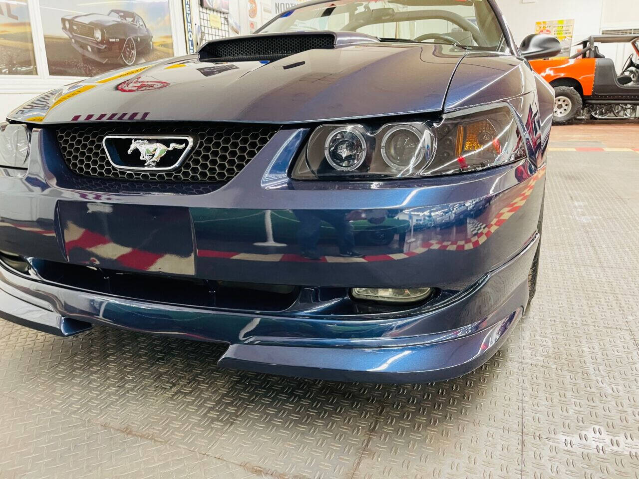 2001 Ford Mustang 10