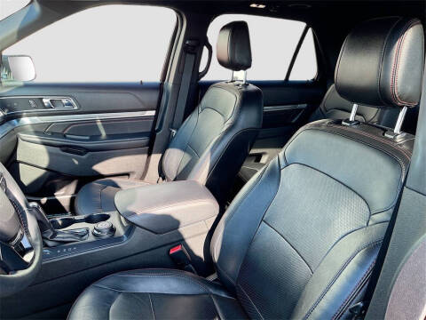 2018 Ford Explorer Sport