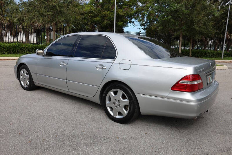 2004 Lexus LS 430