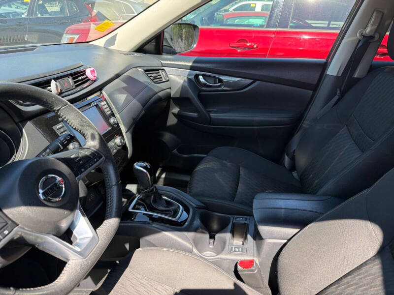 2019 Nissan Rogue S