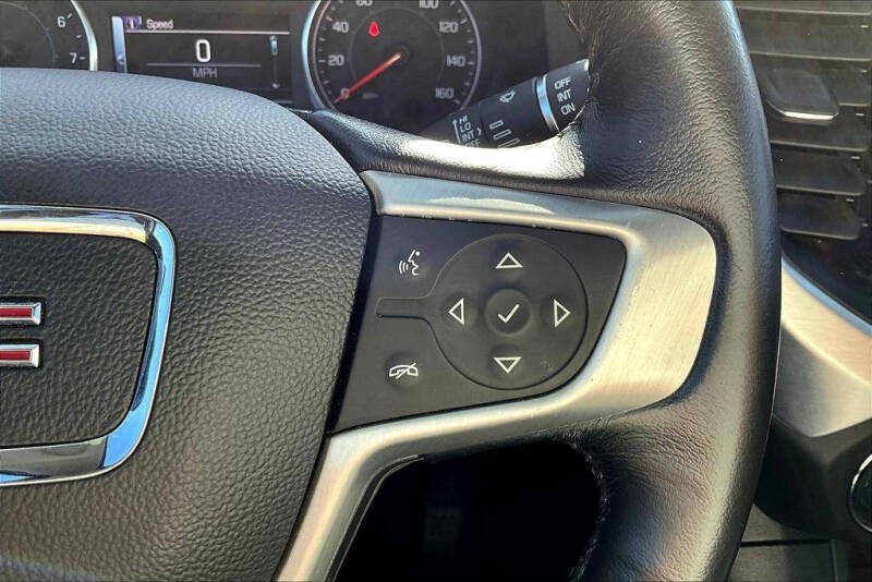 2017 GMC Acadia SLT-1