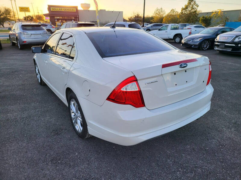 2012 Ford Fusion SE