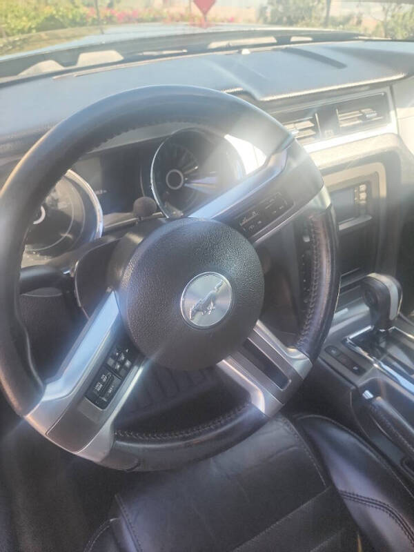 2014 Ford Mustang V6