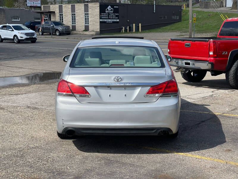 2011 Toyota Avalon