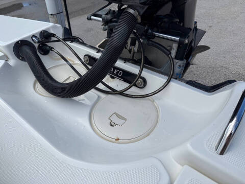 2015 Mako 21 LTS