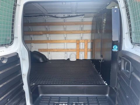 2021 GMC Savana 2500