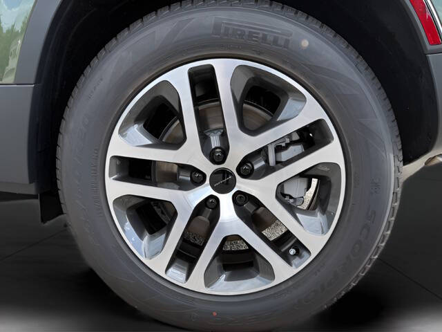 2026 Land Rover Defender 110 P300 S