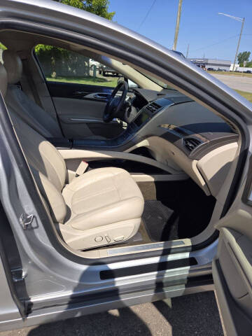 2016 Lincoln MKZ