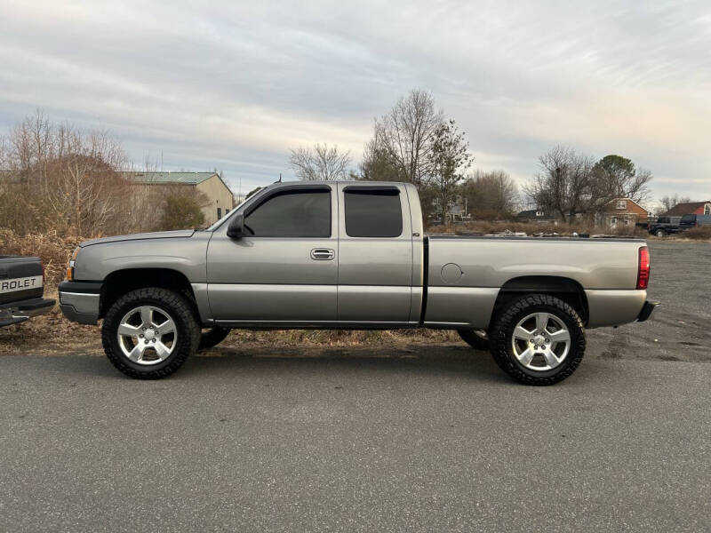 2005 Chevrolet Silverado 1500 LT's photo