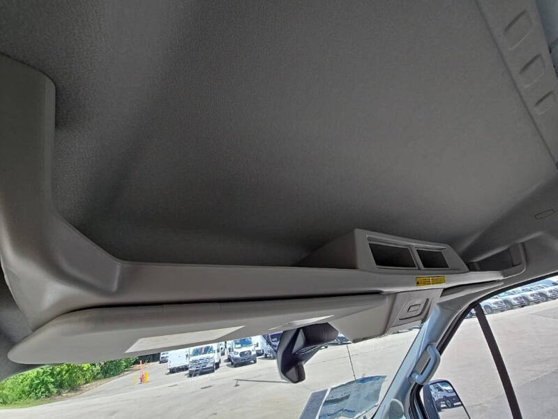 2025 Ford Transit 250