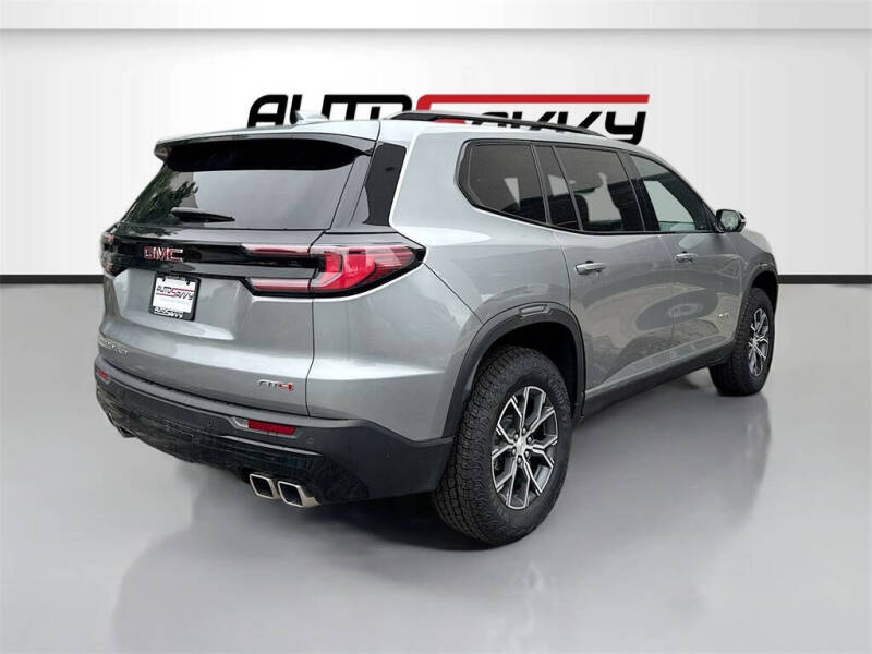 2024 GMC Acadia AT4