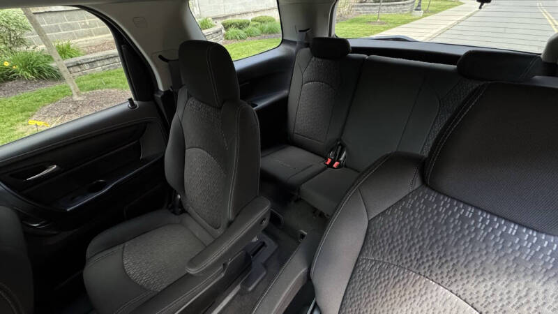 2014 GMC Acadia SLE-2