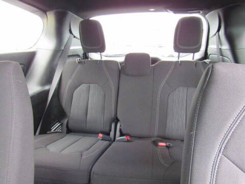 2023 Chrysler Pacifica Touring