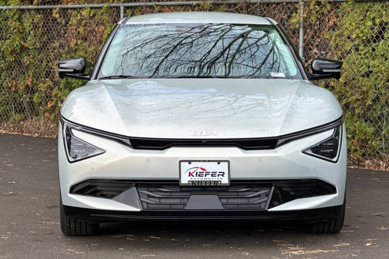 2025 Kia EV6 Wind