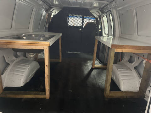 2005 Ford E-Series E-150