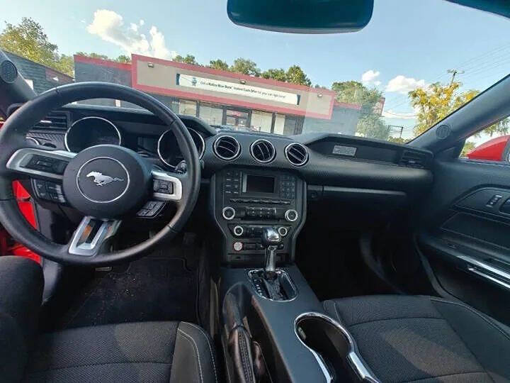 2016 Ford Mustang V6