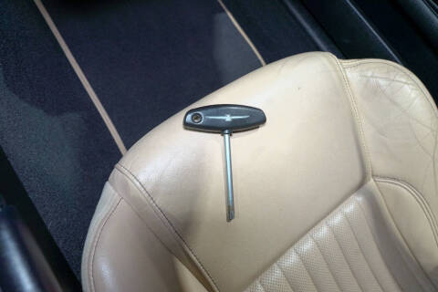 2005 Ford Thunderbird Deluxe