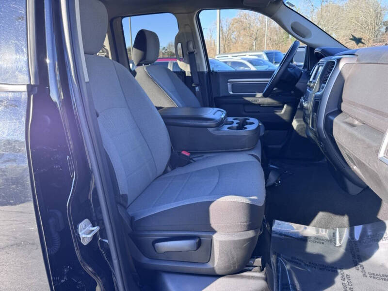 2024 RAM 1500 Classic SLT