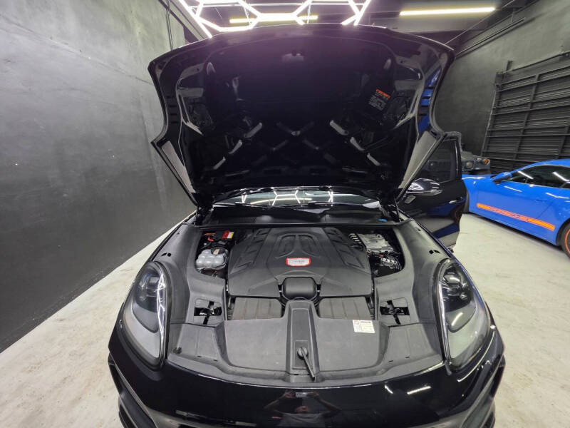 2021 Porsche Cayenne GTS