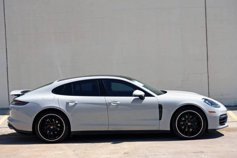 2021 Porsche Panamera