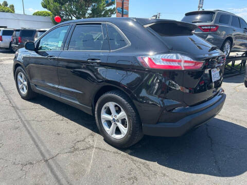 2021 Ford Edge SE