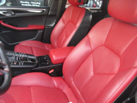 2017 Porsche Macan S