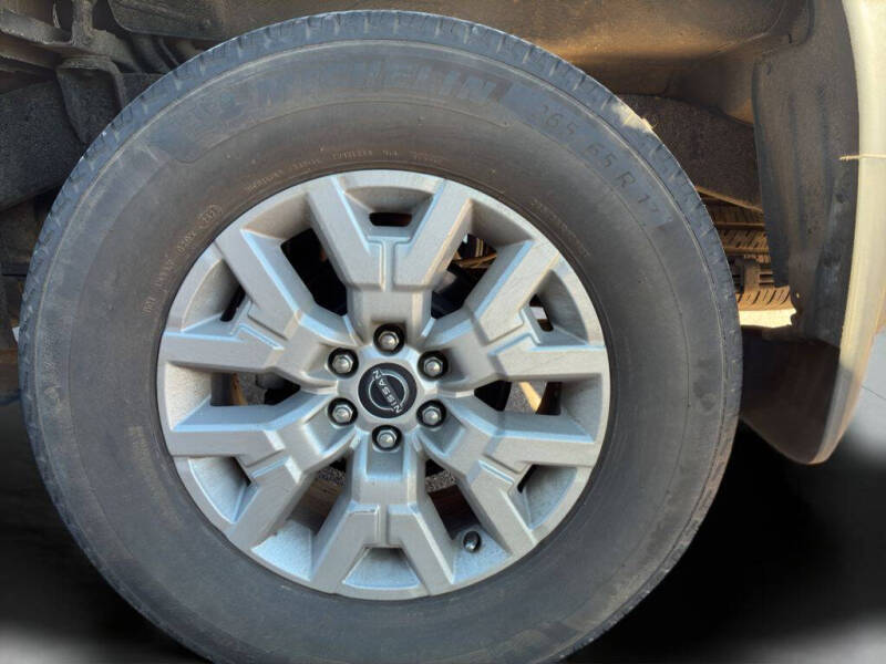 2022 Nissan Frontier SV