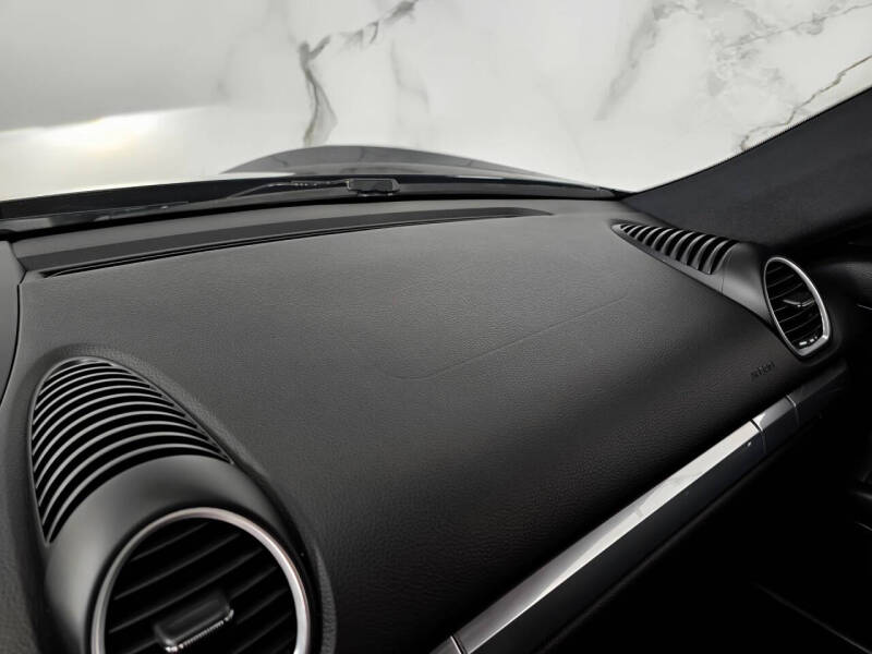 2017 Porsche 718 Cayman