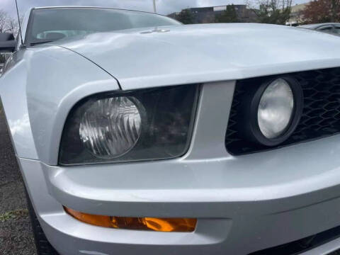 2007 Ford Mustang GT Deluxe