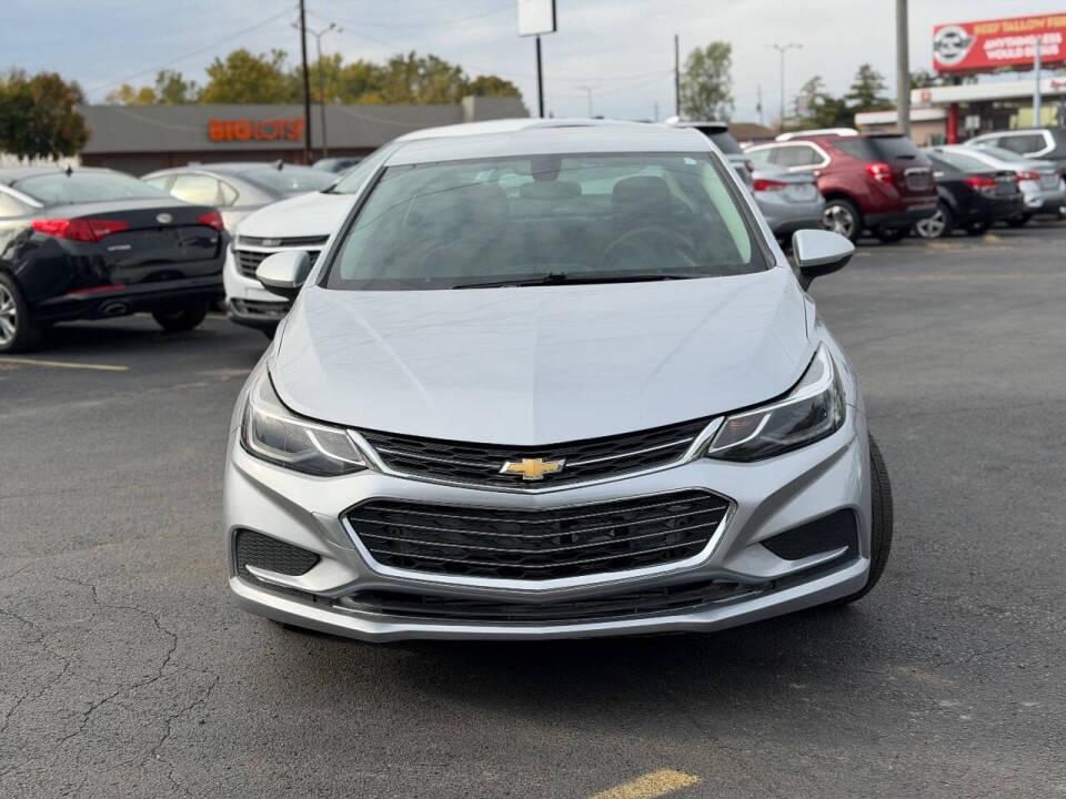 2016 Chevrolet Cruze LT's photo