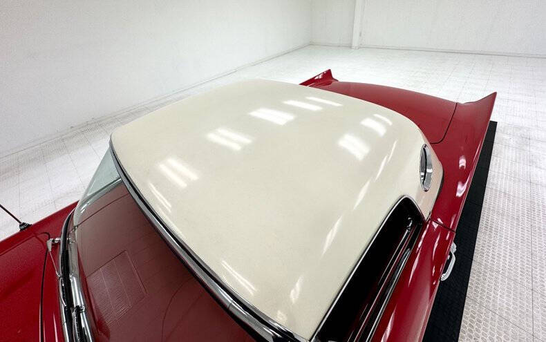 1957 Ford Thunderbird