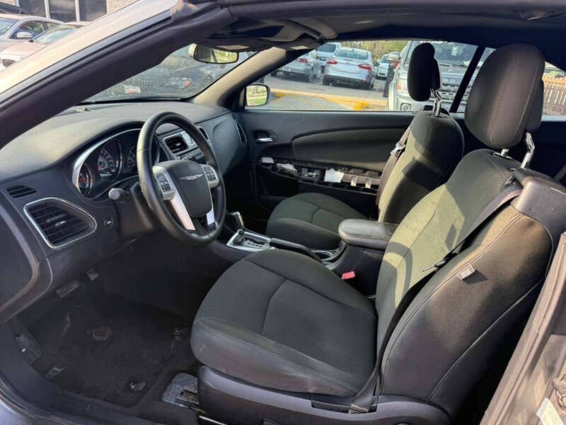 2012 Chrysler 200 Touring
