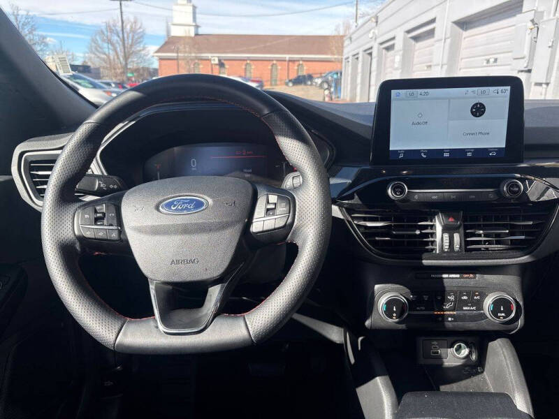 2025 Ford Escape ST-Line